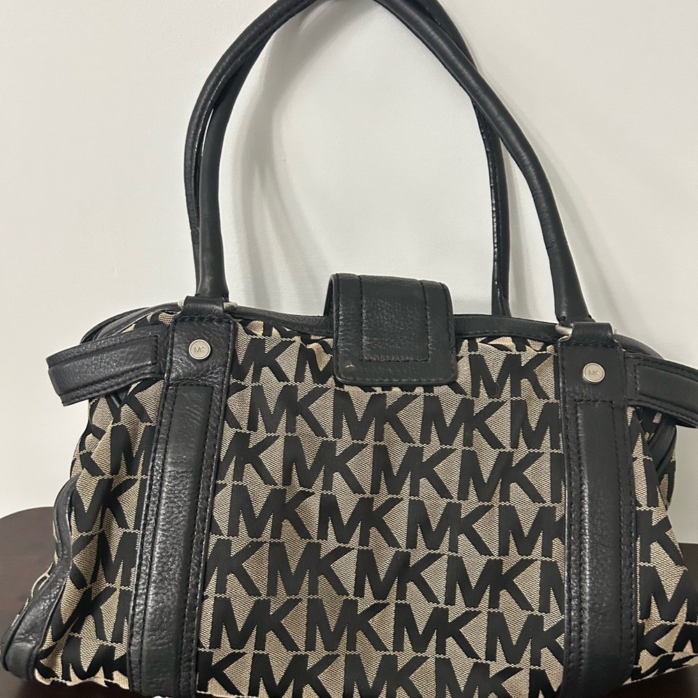 Michael Kors Black and Brown Monogram Shoulder Bag. Needs Rehab! - Picture 2 of 5